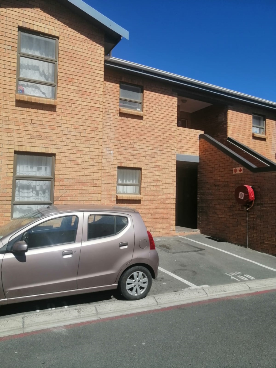 2 Bedroom Property for Sale in Sea Breeze Western Cape